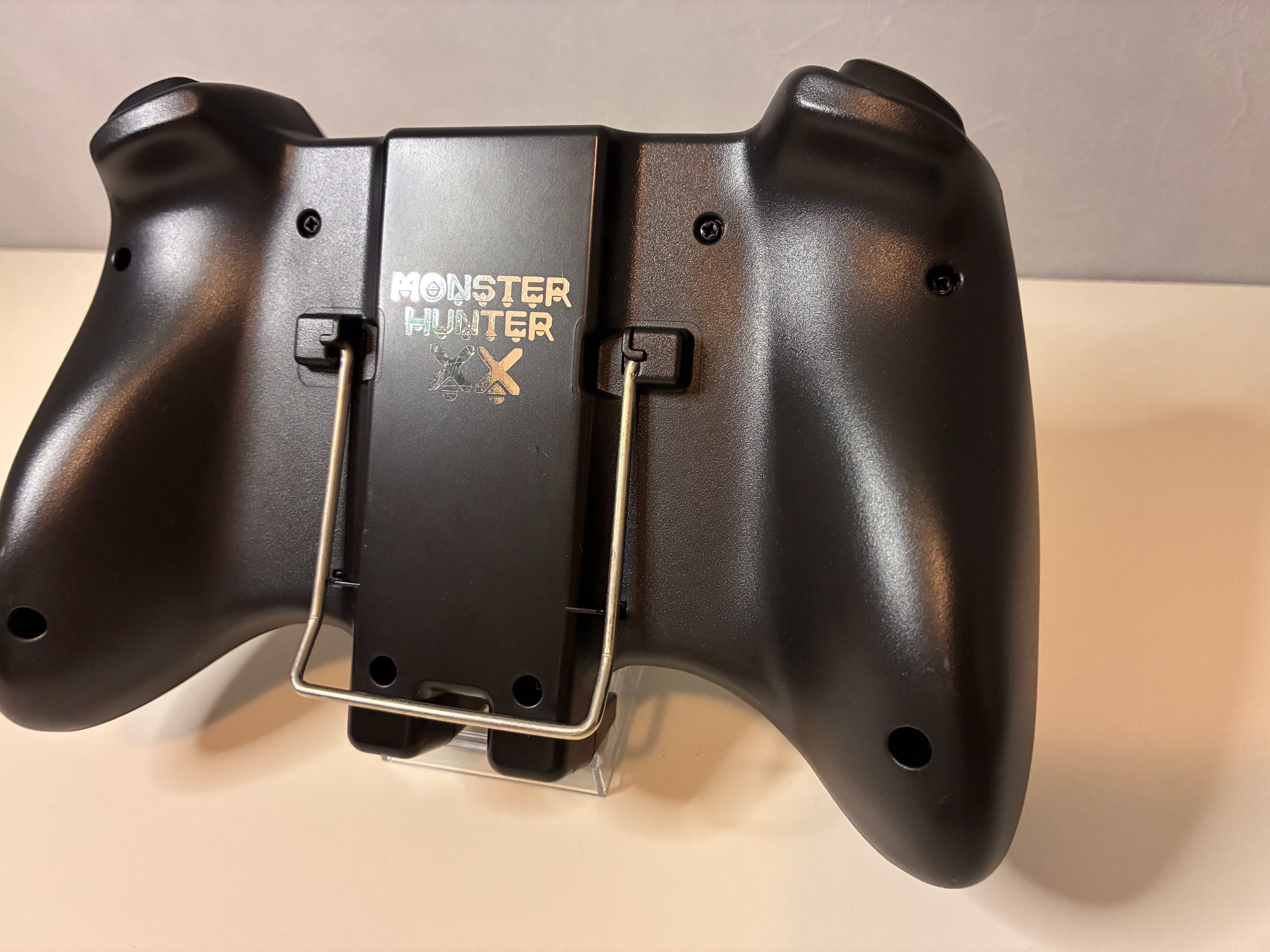 HORI Monster Hunter XX Hunting Gear Grip for New Nintendo 3DS LL(XL)
