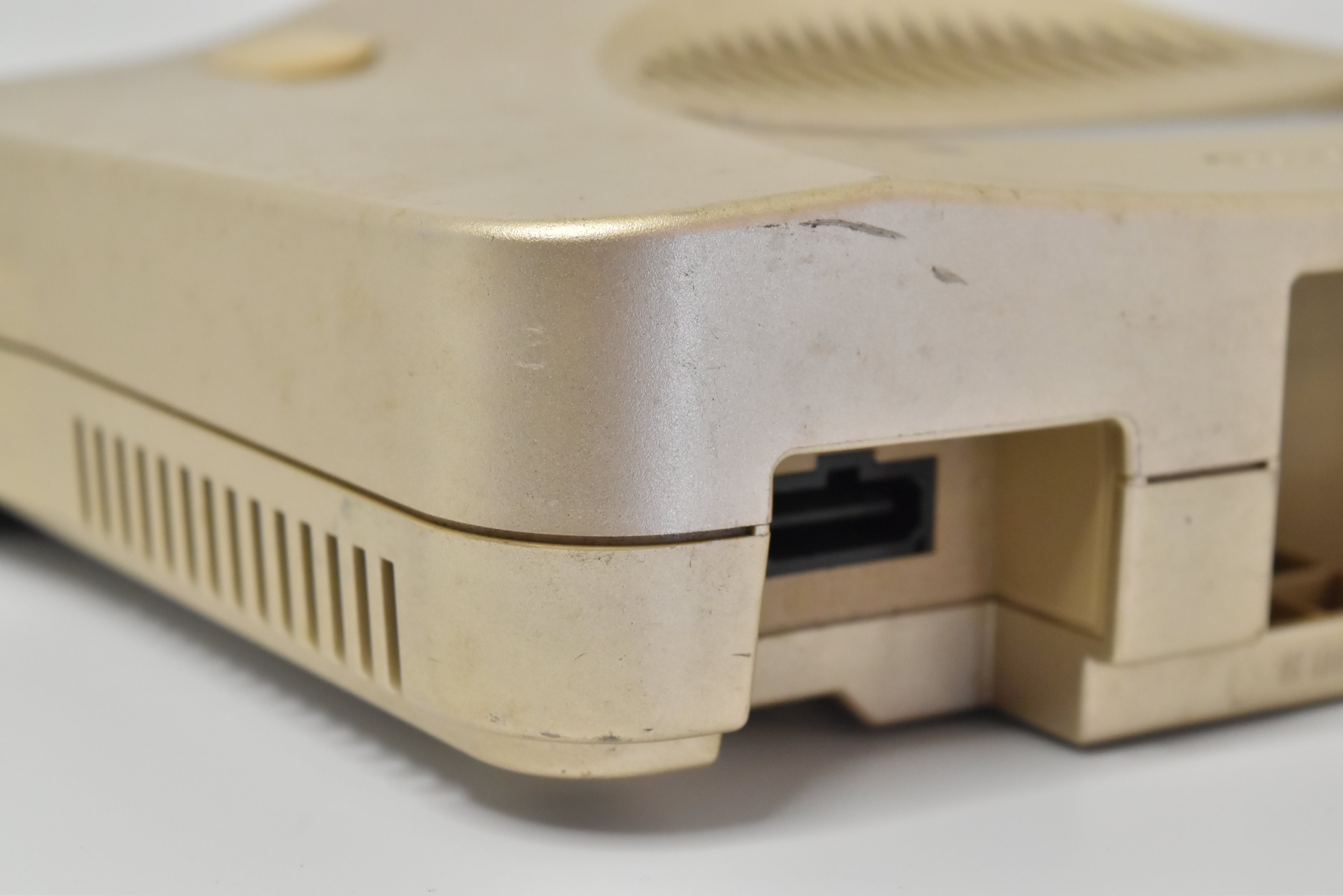 Nintendo 64 Gold Console System / Toys "R" Us Limited Edition / NTSC-J (Japan)