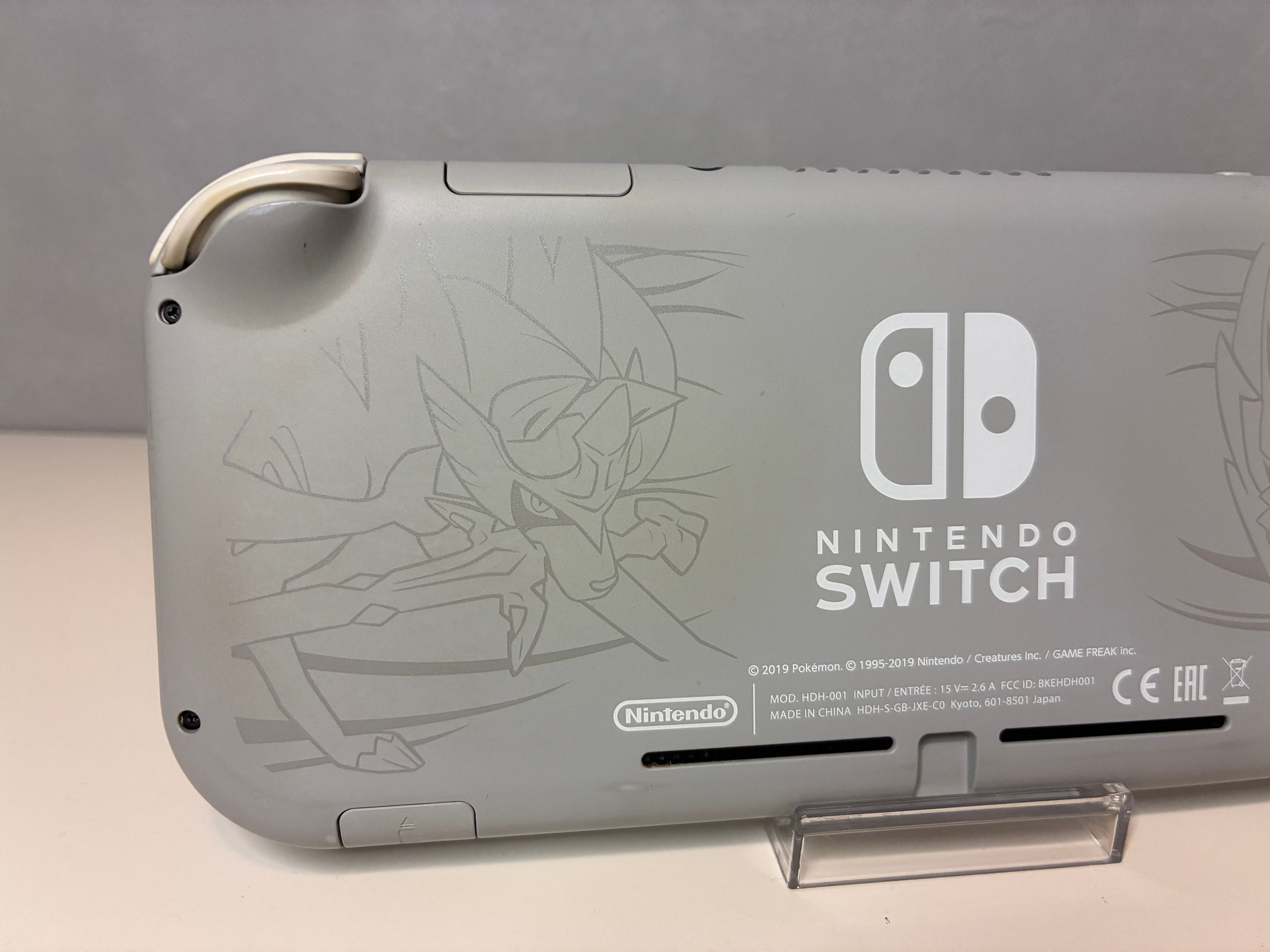 Nintendo Switch Lite Console / Pokemon Zacian Zamazenta Edition