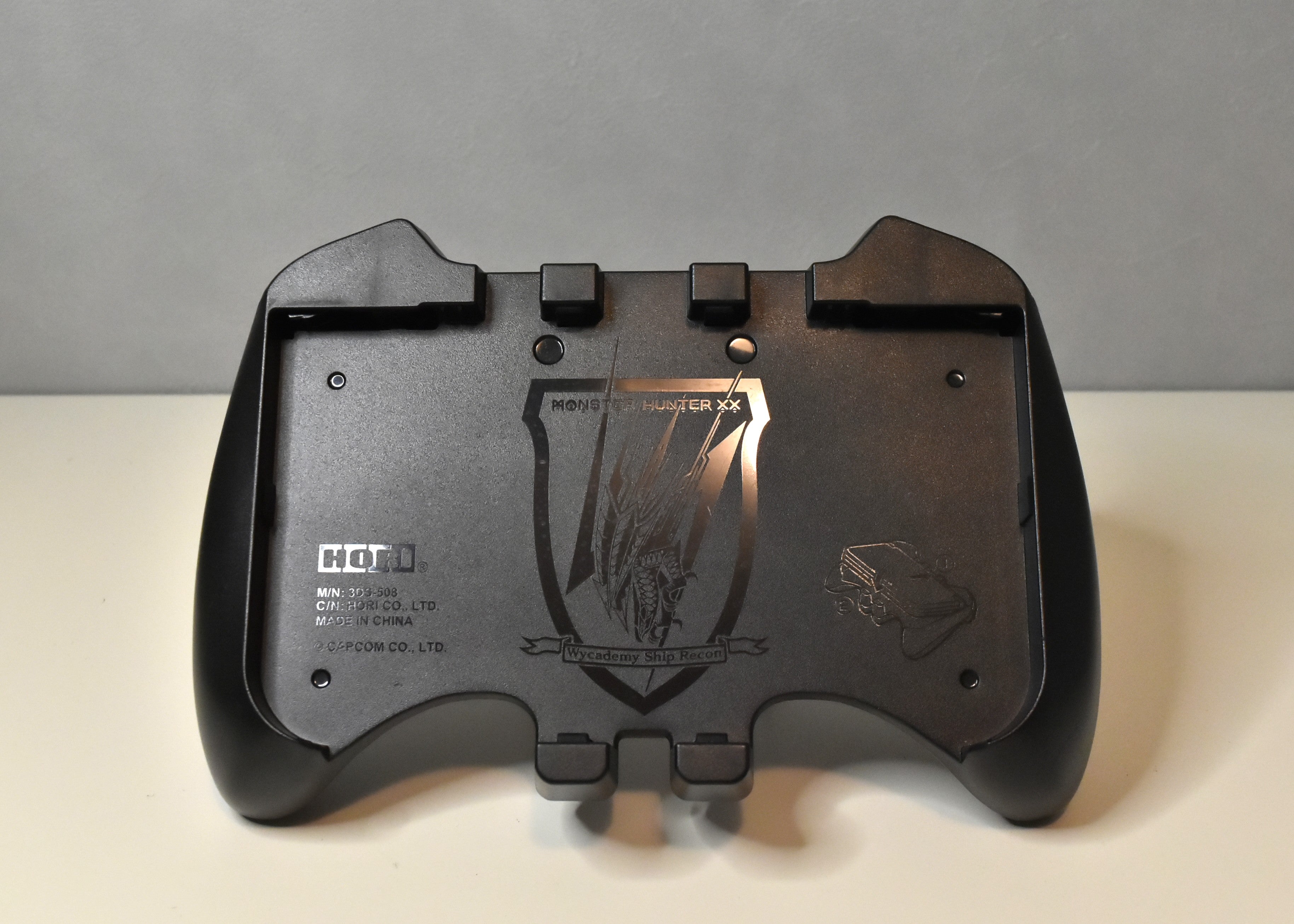 HORI Monster Hunter XX Hunting Gear Grip for New Nintendo 3DS LL(XL)