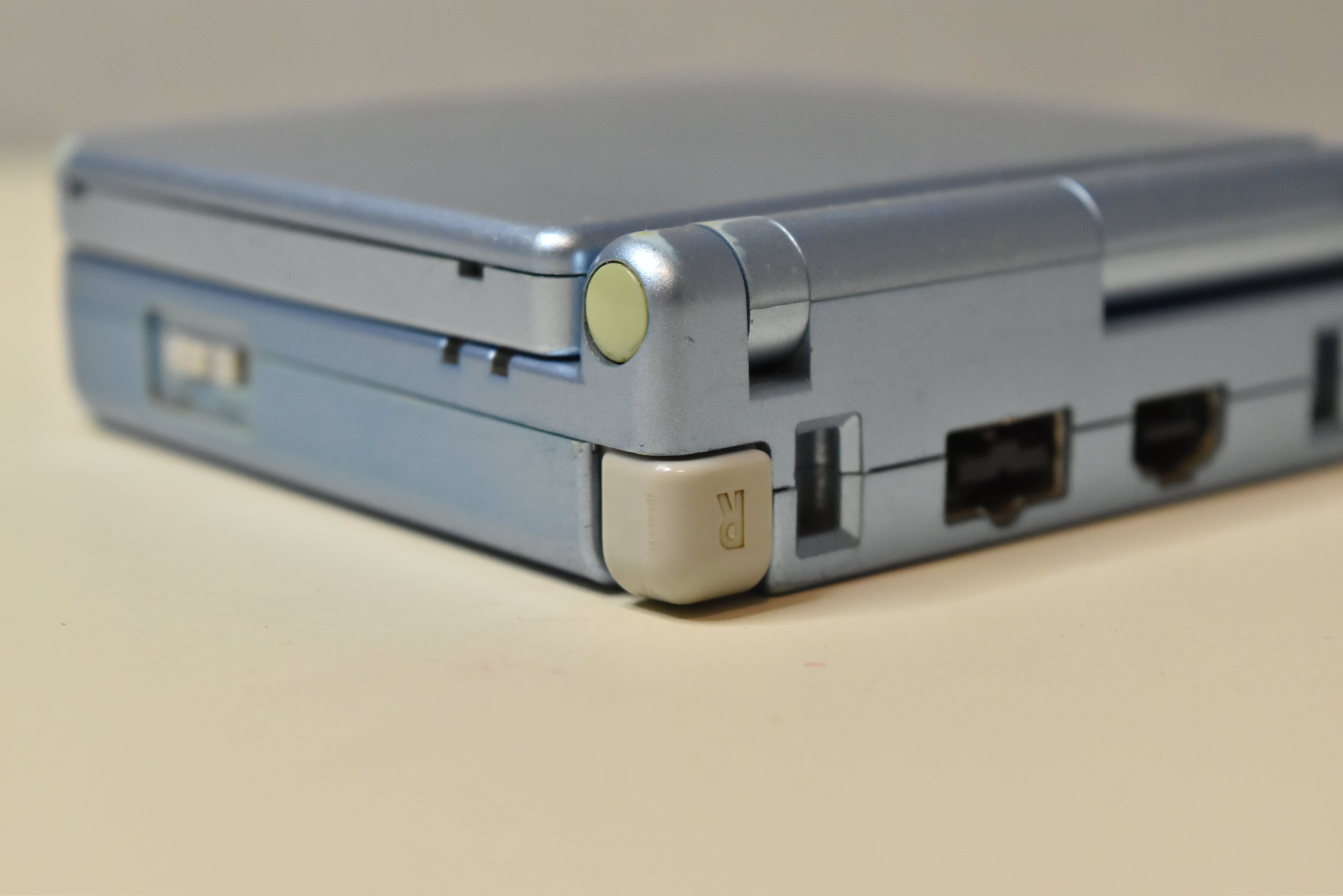 Nintendo Gameboy Advance SP Console / Pearl Blue / Audio Issue - Very Low Sound