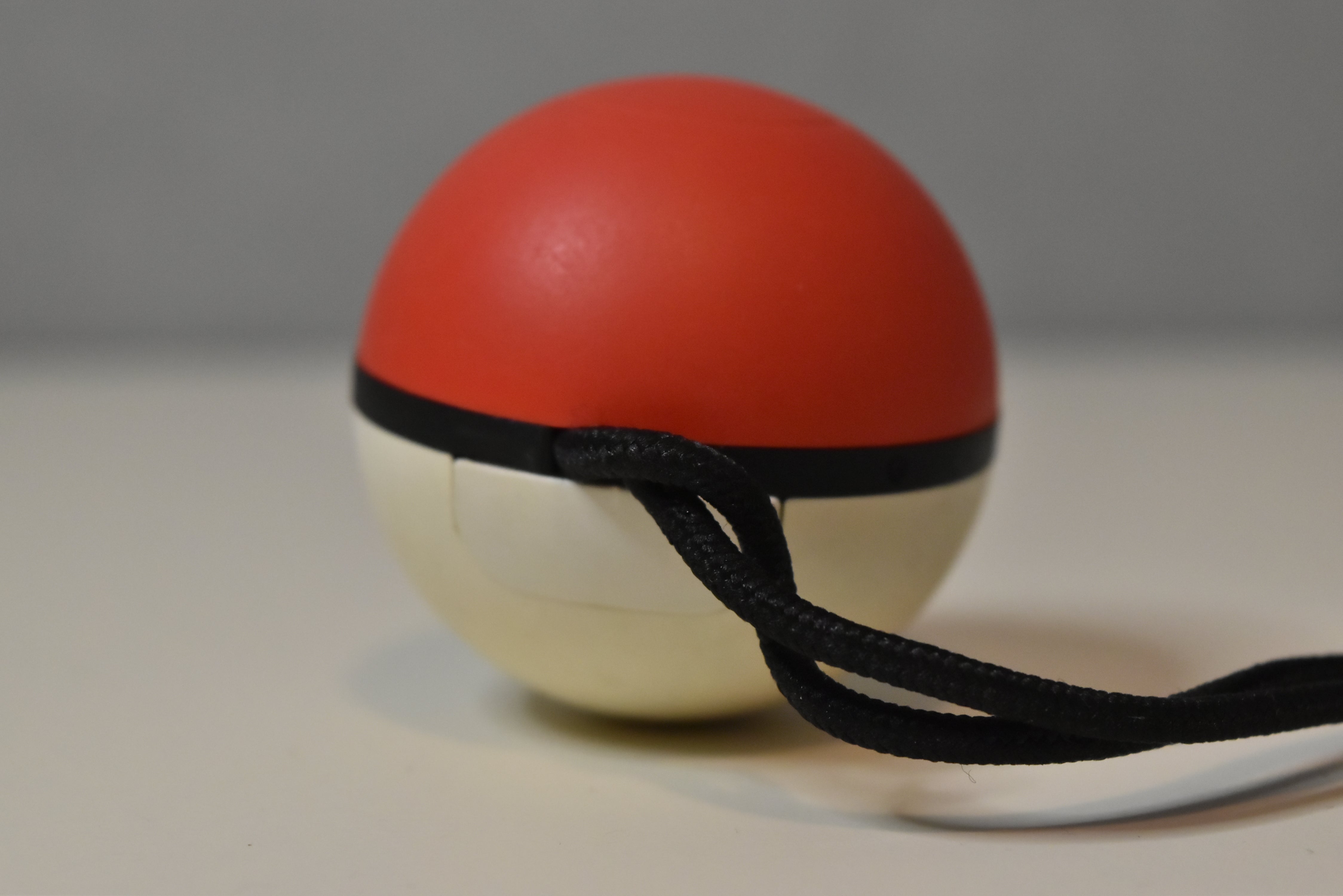 Poke Ball Plus / Monster Ball Plus / Nintendo Switch & Pokémon GO Accessory