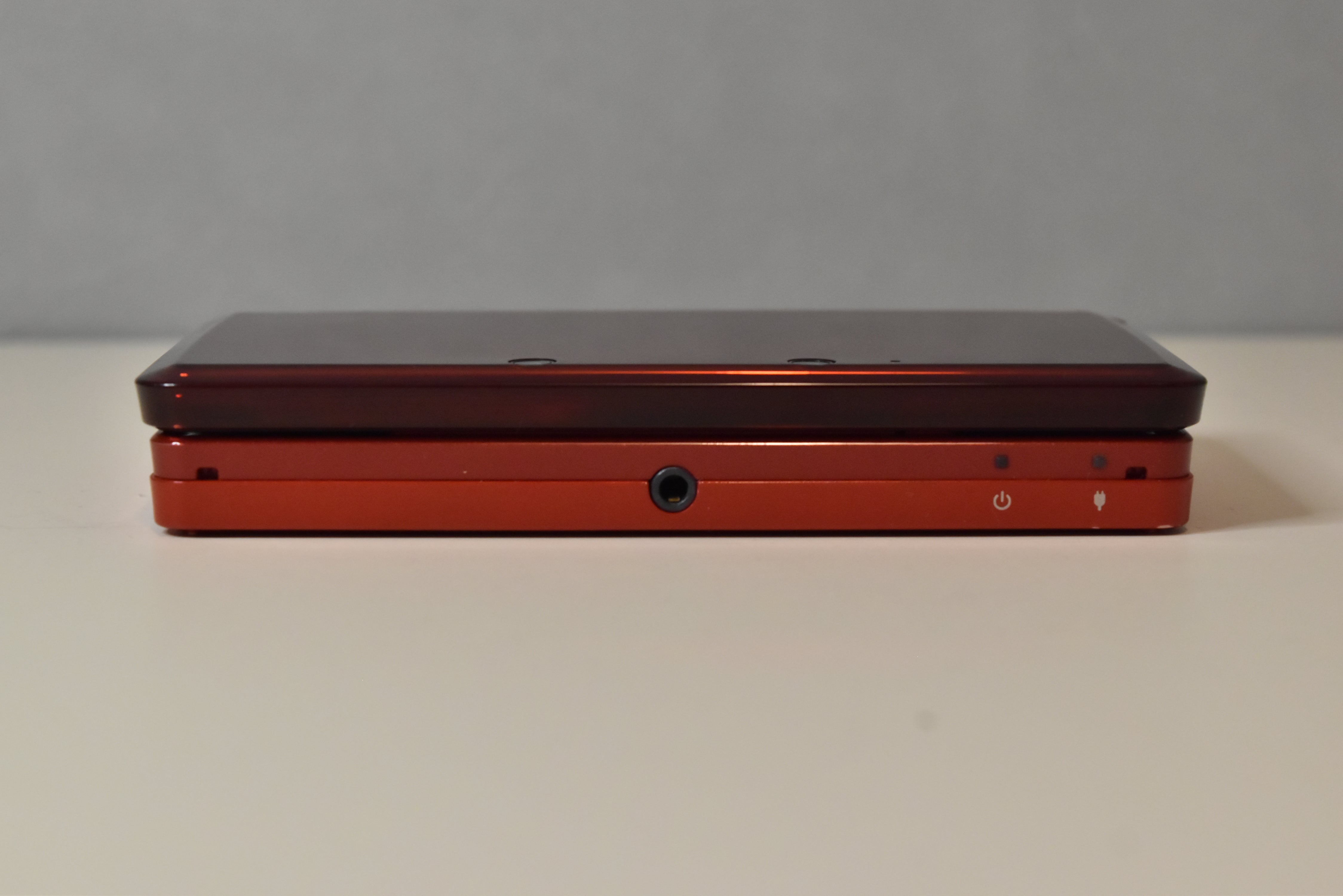 Nintendo 3DS Console / Flare Red Color / NTSC-J (Japan)