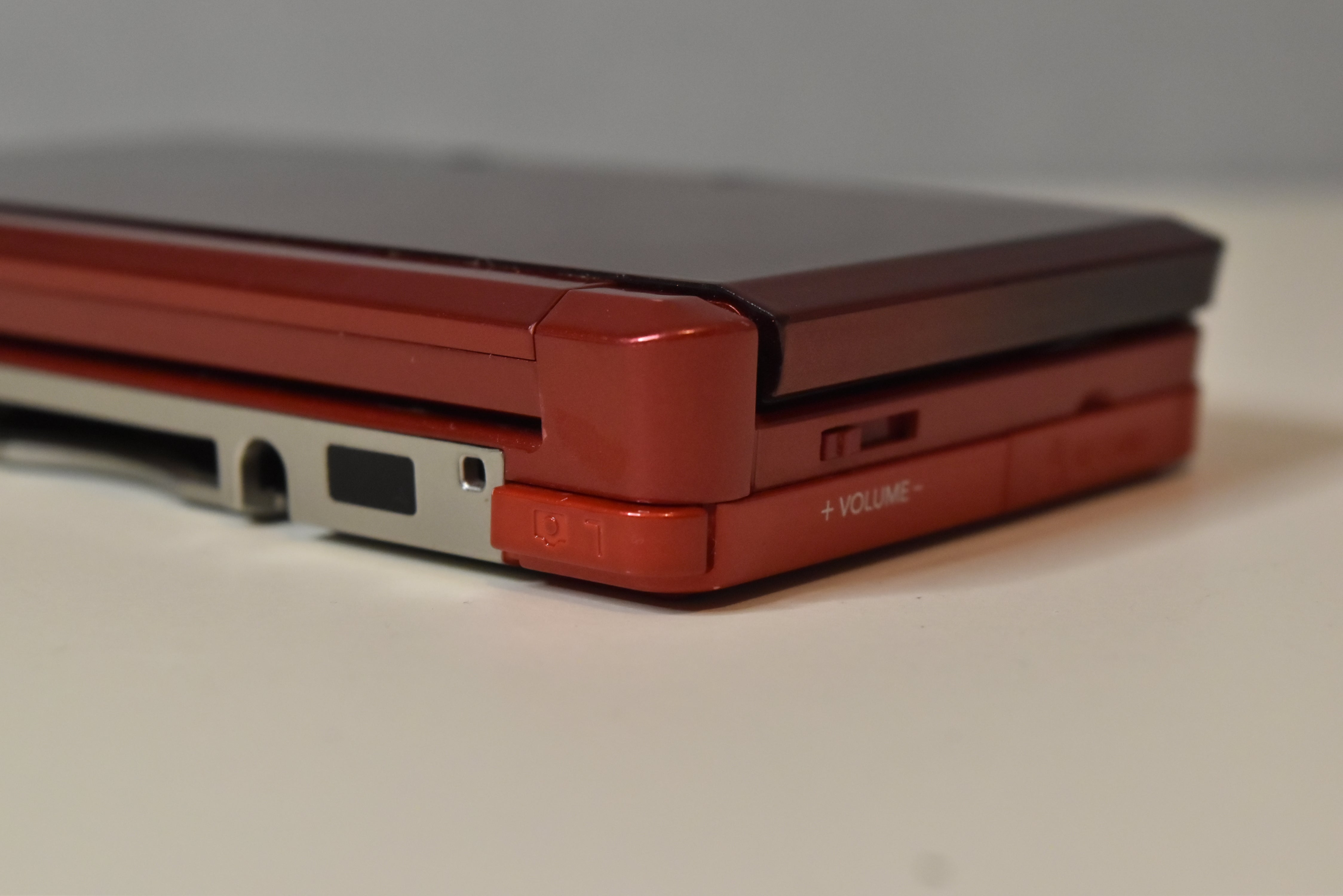Nintendo 3DS Console / Flare Red Color / NTSC-J (Japan)